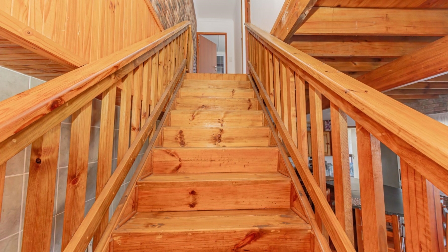 6 Bedroom Property for Sale in Tergniet Western Cape